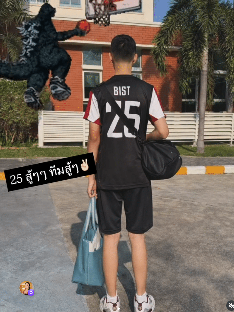 อึ้งเลย ภาพล่าสุด ลูกชายนางเอกดัง โตเป็นหนุ่มแล้ว เวลาผ่านไปไวมาก