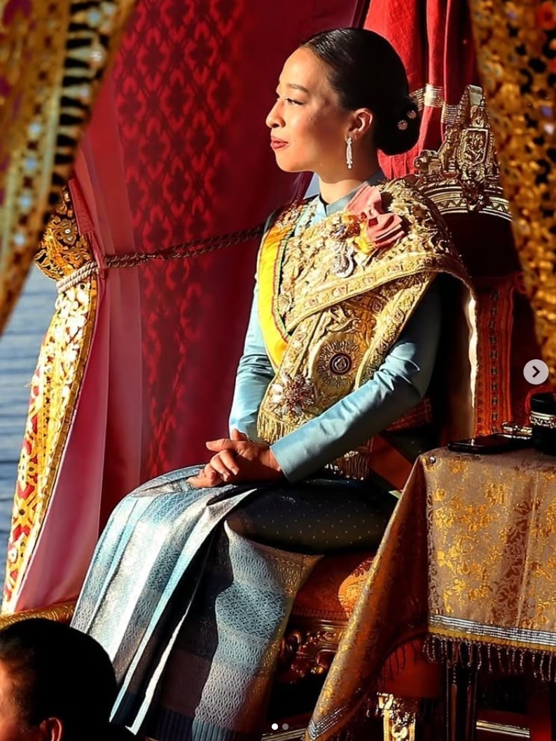 เปิดภาพ ชมพู่ อารยา ย้อนเผยรูปครั้งที่ พระองค์ภา เสด็จร่วมงานแต่งของทั้งสอง