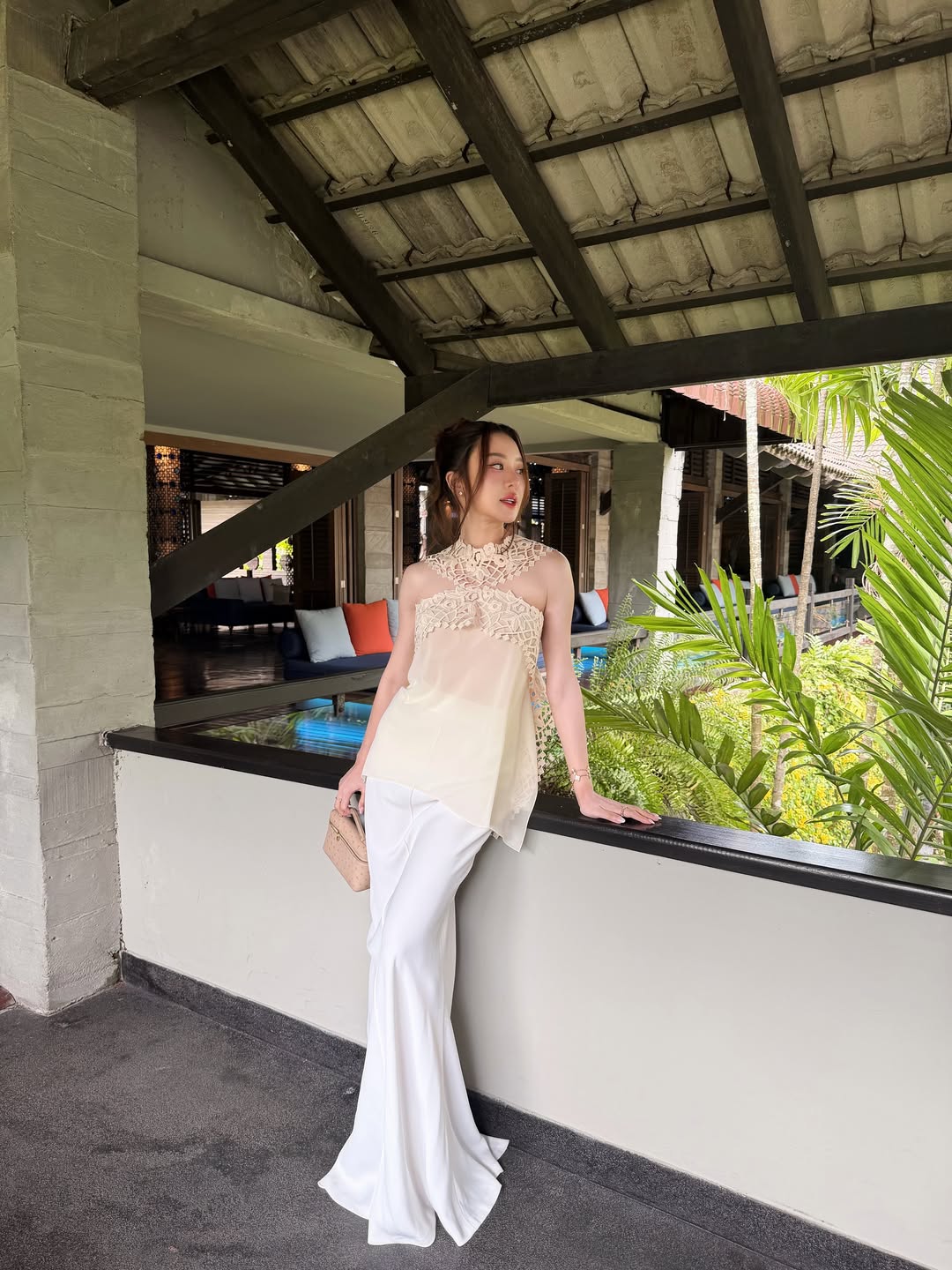 เปิดภาพ มายด์ ณภศศิ กับชุดมาทะเลแบบไม่โป๊ ลุคนี้สวยแพงมาก สมเป็นว่าที่สะใภ้โบนันซ่า