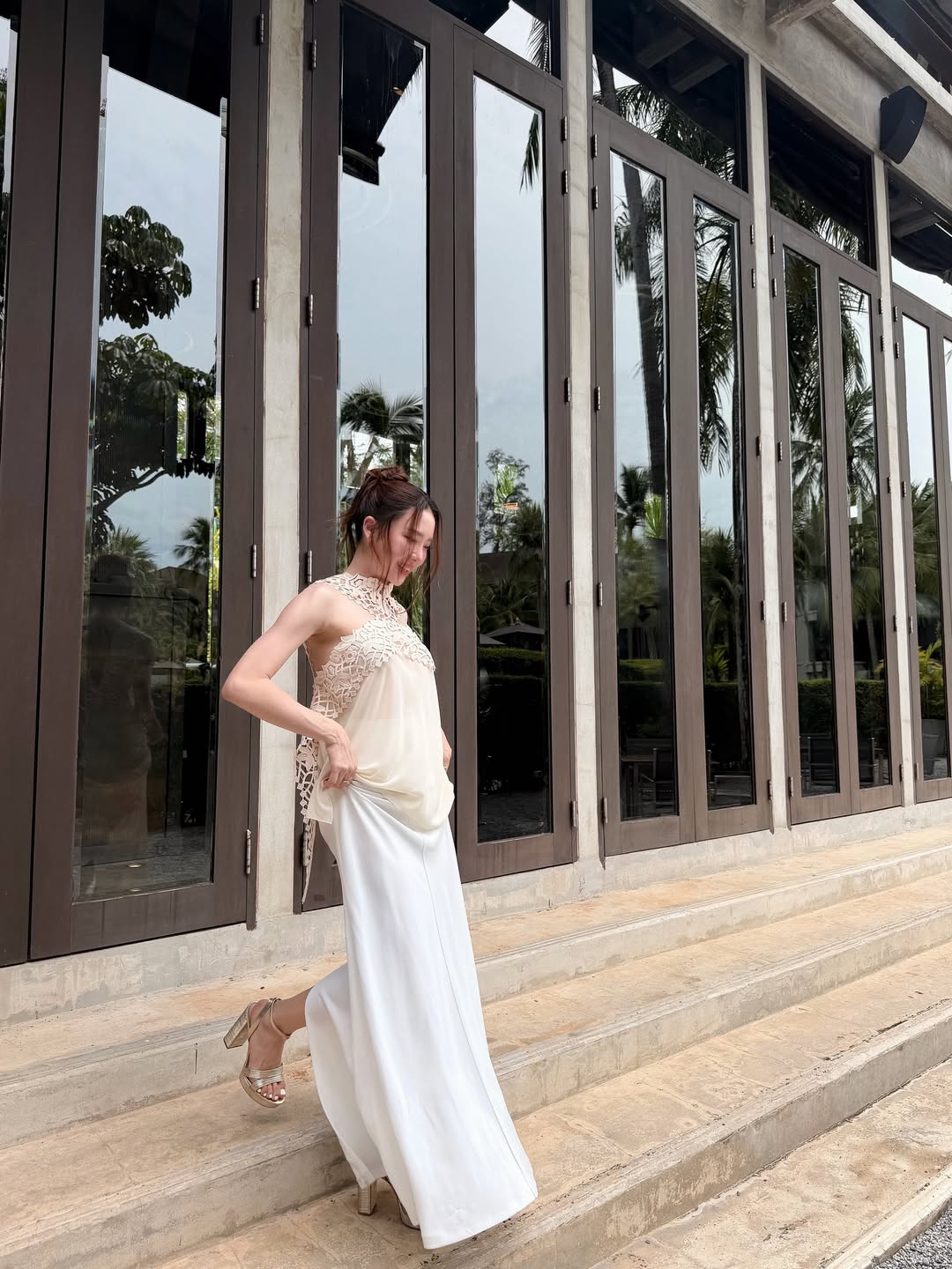 เปิดภาพ มายด์ ณภศศิ กับชุดมาทะเลแบบไม่โป๊ ลุคนี้สวยแพงมาก สมเป็นว่าที่สะใภ้โบนันซ่า