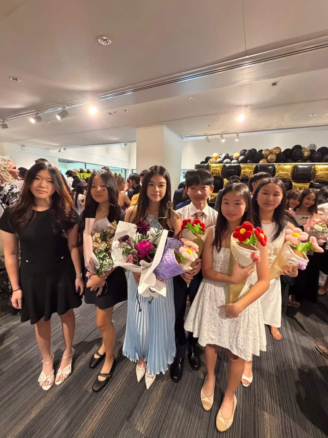 โตไวมาก! น้องโสน ลูกสาว มอส ปฏิภาณ ภาพล่าสุดเป็นสาวไฮสคูลแล้ว สวยสะพรั่งกลางงานโรงเรียน